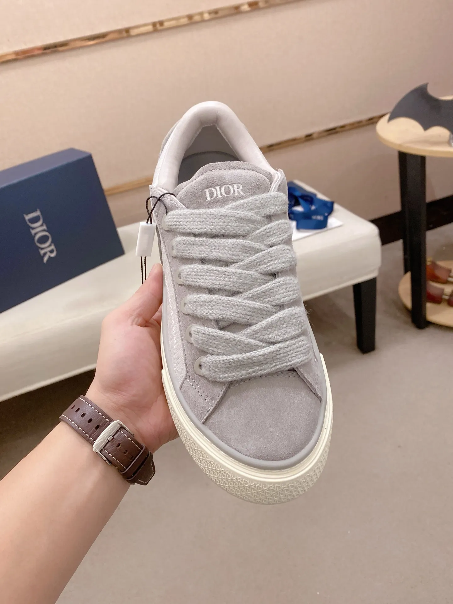 Factory price: 300 Men's shoes 💰[Dior·Dior] Top 🔍Couple style 💏🔍New casual sports style couple shoes, new four-season design, perfect workmanship, lace-up lazy style to create cabinet quality, upper: imported first-layer cowhide, sheepskin lining is soft and comfortable, ultra-light TPU wear-resistant outsole, simple, versatile fashion men's shoes, excellent color code number 35--44